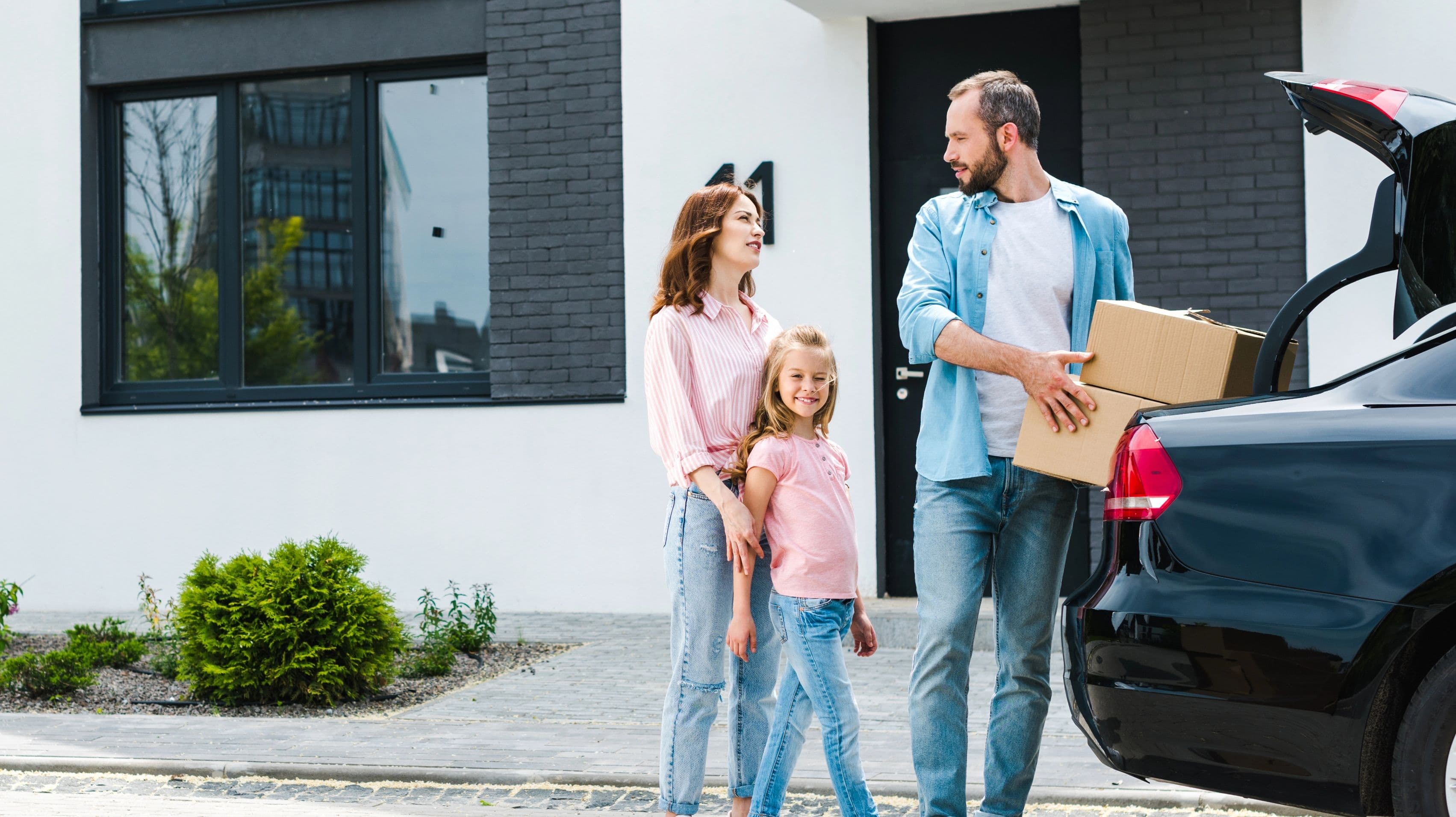 From PCS to Playtime: Your Guide to PCSing With Kids in the Summer